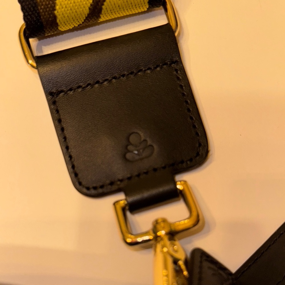 Orla Kiely Crossbody Floral Bag Purse EUC - Picture 3 of 7